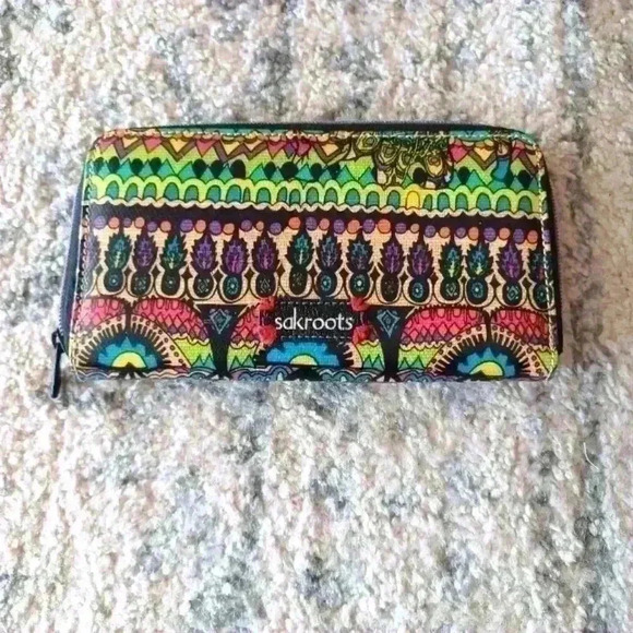 Sakroots Colorful Bohemian Zip Top Wallet - Picture 2 of 13